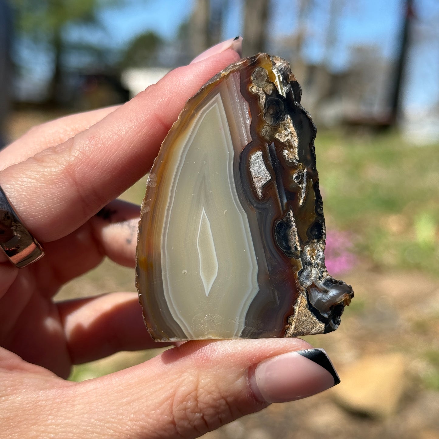 Agate Cut Base
