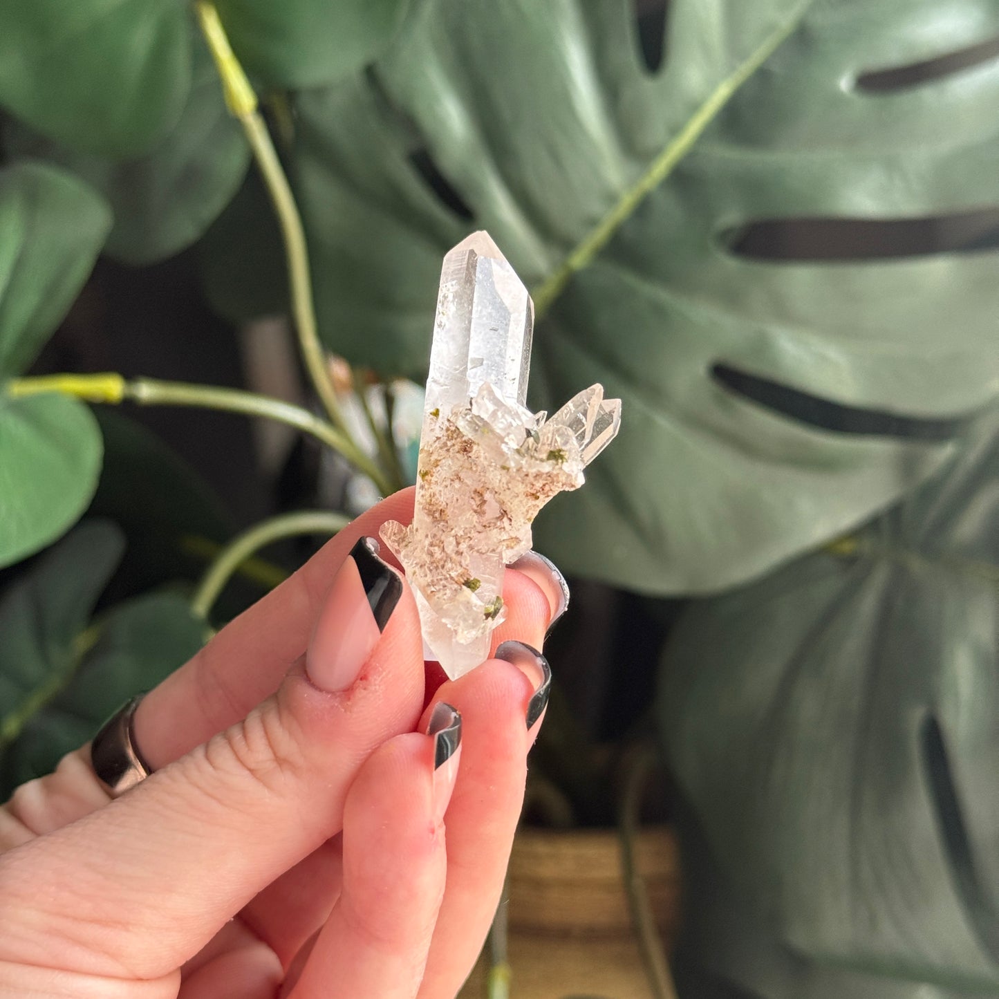 Epidote on Quartz